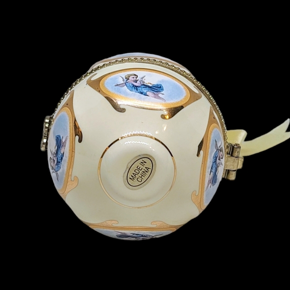 Mr. Christmas Musical Egg Ornament Music Box Porcelain Valerie Parr Hill Angels - Picture 11 of 12